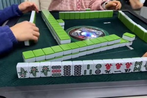 今日教程“天天贵阳麻将开挂神器下载”详细开挂玩法