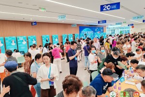 江苏5000余名医务人员支援上海︰(江苏5000余名医务人员支援上海了吗)