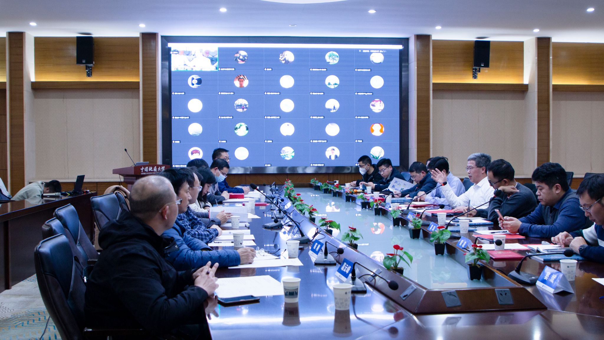 科技通报“青鸟大厅到底能不能开挂呢”确实果然有挂-第2张图片