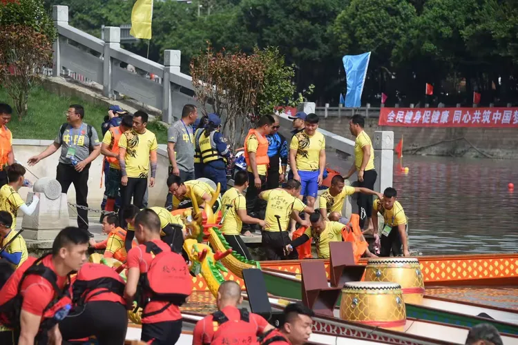 给大家科普一下“八闽十三水怎么拿好牌”其实真的确实有挂-第3张图片