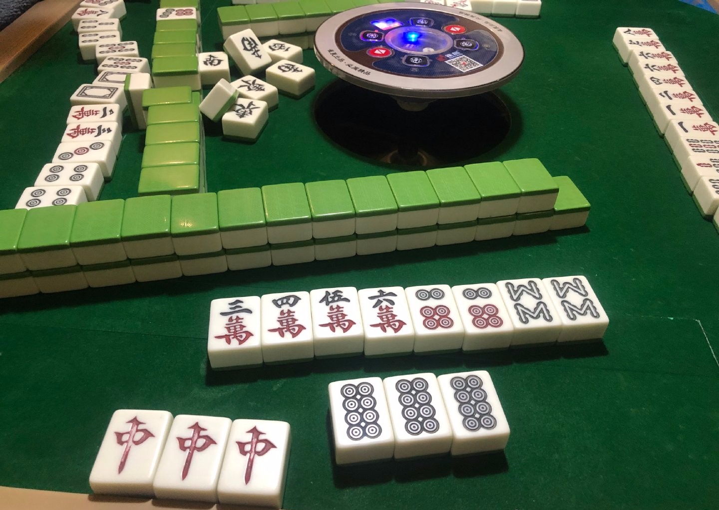玩家必看教程“微乐重庆麻将如何设置才能赢	”必赢神器通用版-第1张图片