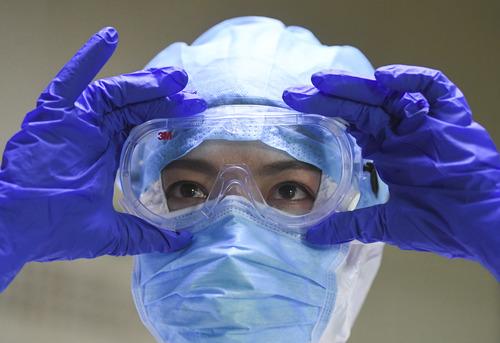 “南京发现多起聚集性疫情” 南京现有4例重症病例已发现多起聚集性疫情？-第2张图片